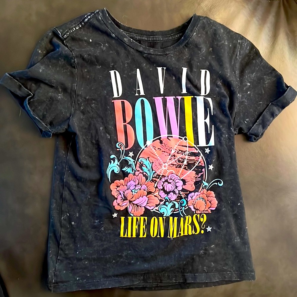 Ladies XS like new tshirt